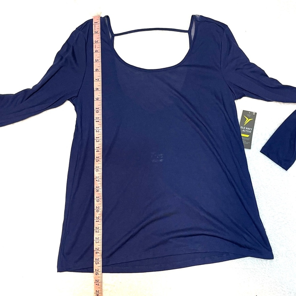 NWT Old Navy Active Lightweight Loose Long Sleeve Workout Top Shirt Women's S - Picture 2 of 7